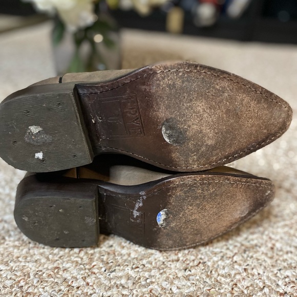 FRYE taupe 🤠 leather boots - Picture 9 of 11